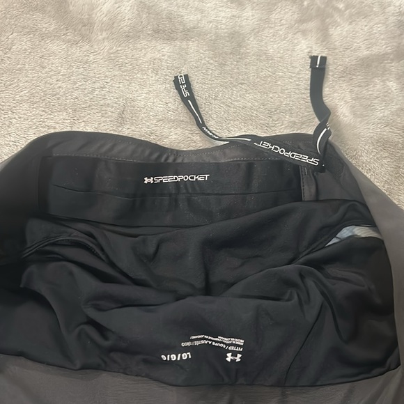 Under Armour , running shorts, size L - Picture 3 of 5